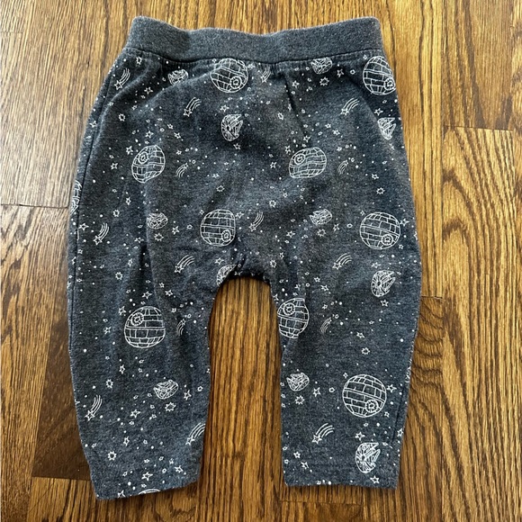 Star Wars tee and pants bundle, size 12M (3 pieces) - Picture 4 of 9